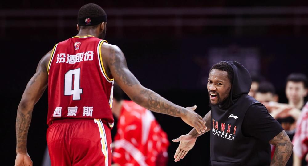 ”北京时间12月14日凌晨4点，欧冠小组赛，米兰将在客场对阵纽卡斯尔，这场比赛将决定米兰下半赛季上继续参加欧冠，还是参加欧联，还是欧冠被淘汰。